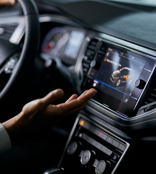 Car Hub Auto Head-Up Display Installation Dubai
